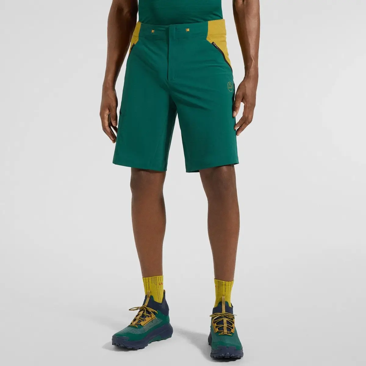 Pantalones cortos Monument M